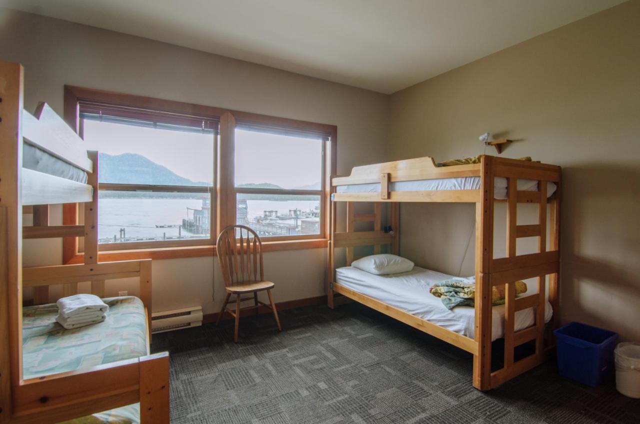 Whalers Guesthouse Тофіно Екстер'єр фото