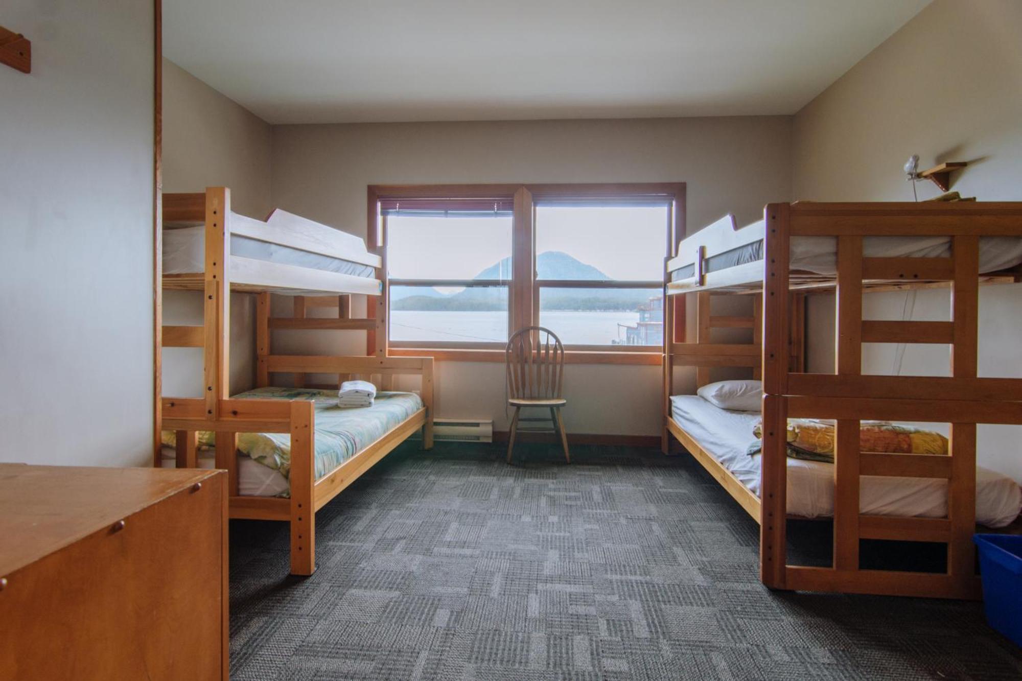 Whalers Guesthouse Тофіно Екстер'єр фото