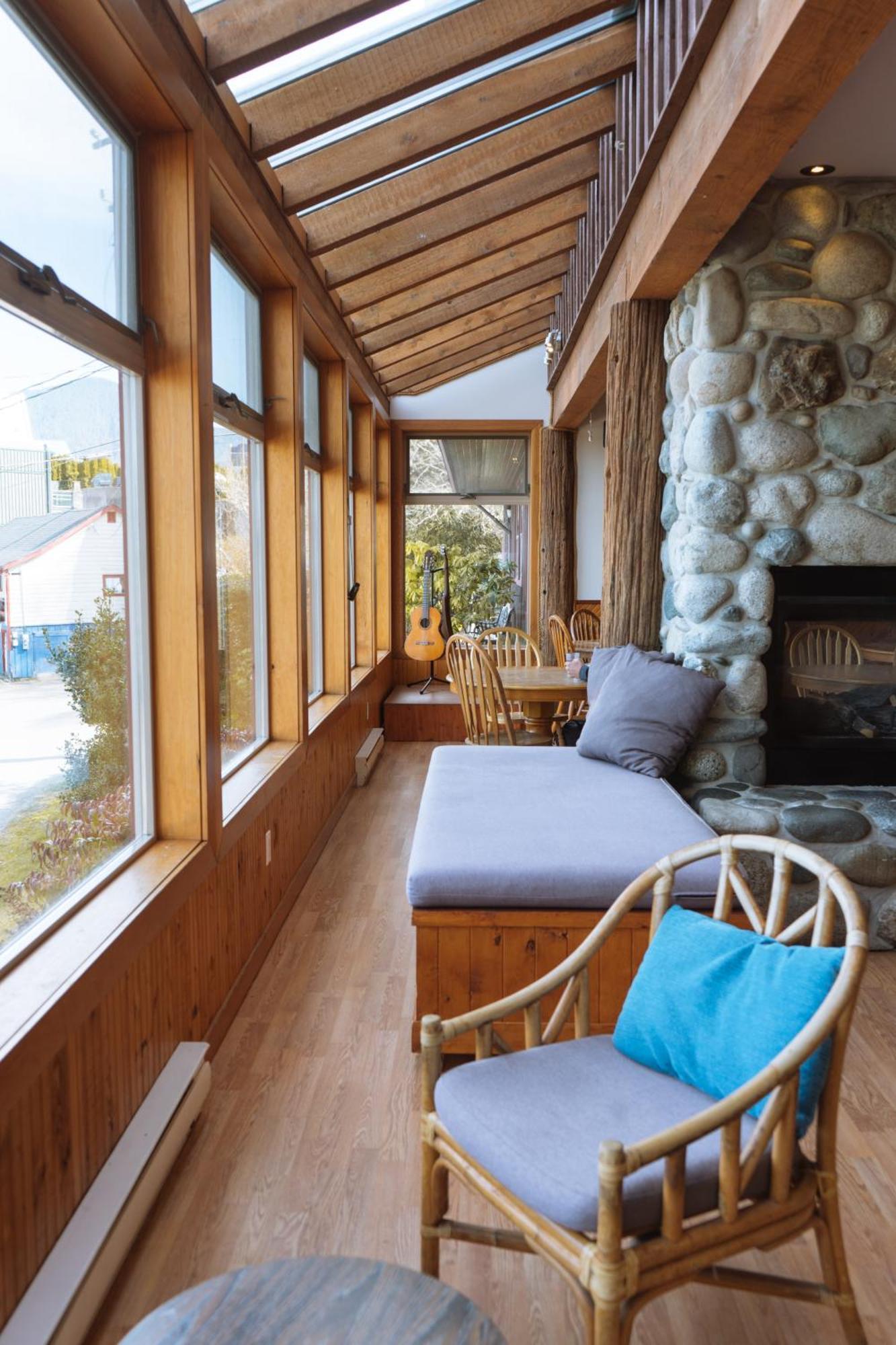 Whalers Guesthouse Тофіно Екстер'єр фото